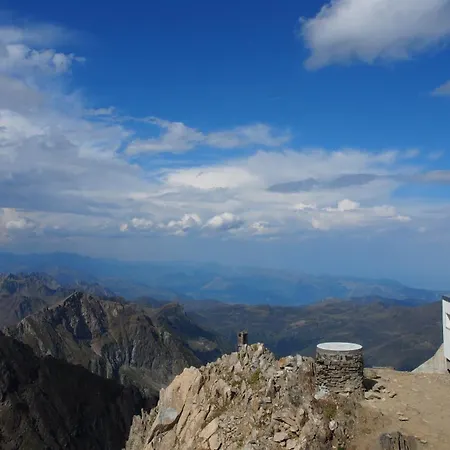 Et Dans Un Au Pied Des Pistes Apartment La Mongie